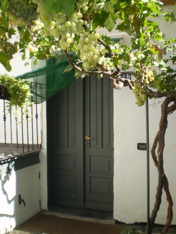Bed and Breakfast Il Giardino Di Emilio Marrùbiu Exterior foto