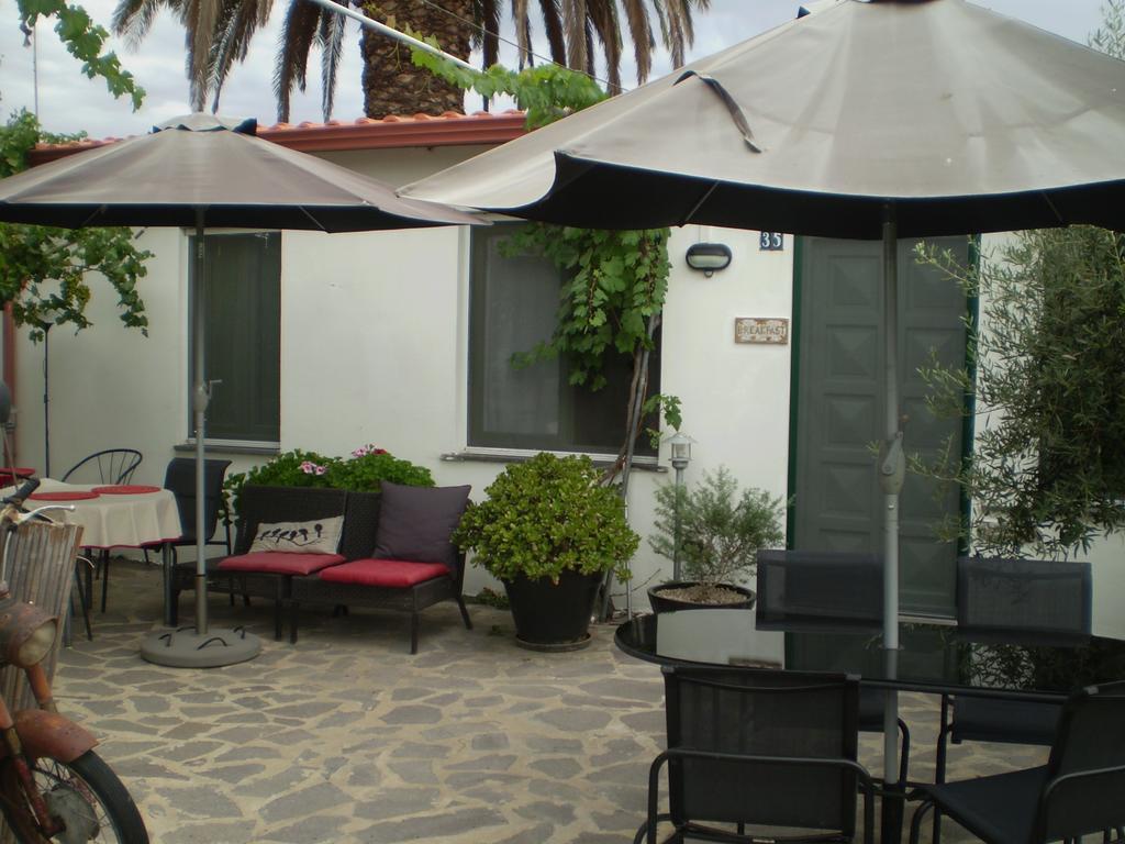 Bed and Breakfast Il Giardino Di Emilio Marrùbiu Zimmer foto