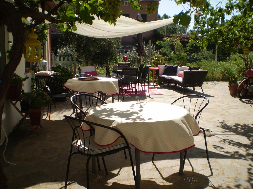 Bed and Breakfast Il Giardino Di Emilio Marrùbiu Zimmer foto