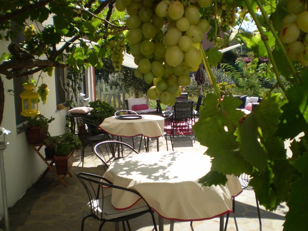 Bed and Breakfast Il Giardino Di Emilio Marrùbiu Exterior foto