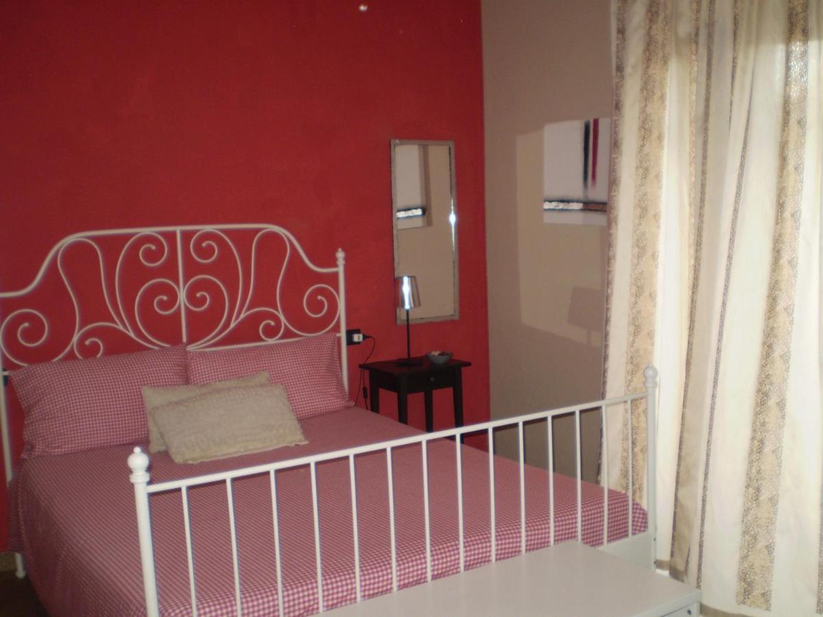 Bed and Breakfast Il Giardino Di Emilio Marrùbiu Zimmer foto
